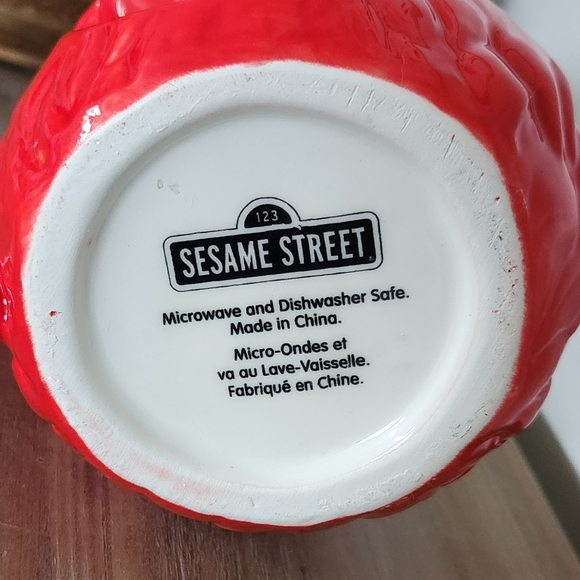 โ Sesame Street Elmo Coffee Mug โ Large, NWT, Hand Painted Muppet Character - Picture 11 of 15